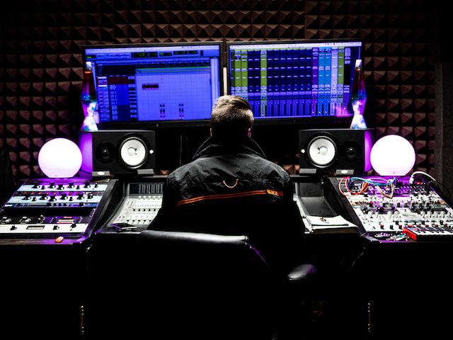 DJ Intro Maker